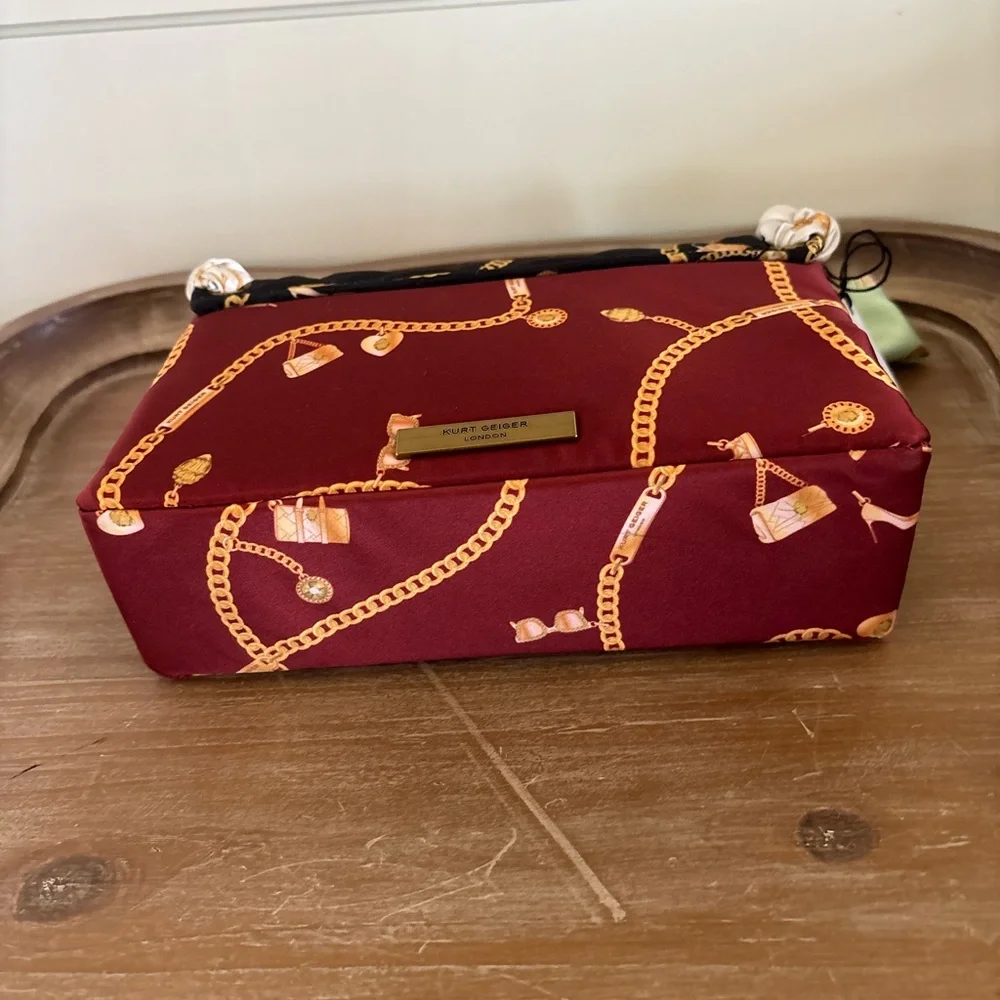 Kurt Geiger Kensington Medium Quilted Nylon Crossbody Bag NWT - Picture 6 of 6